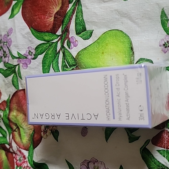Skin care - Picture 1 of 2